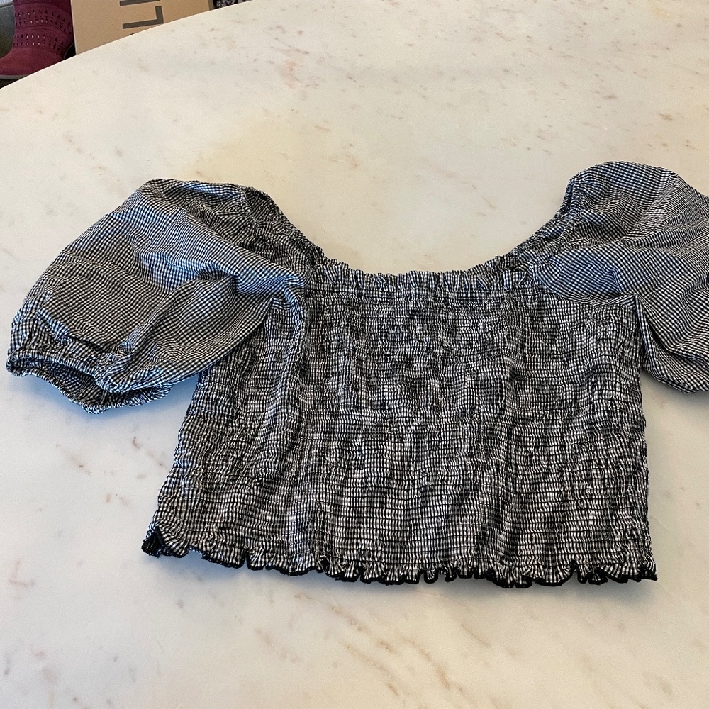 Black Gingham Shirred Puff Sleeve Top, Size XL by Vero Mode